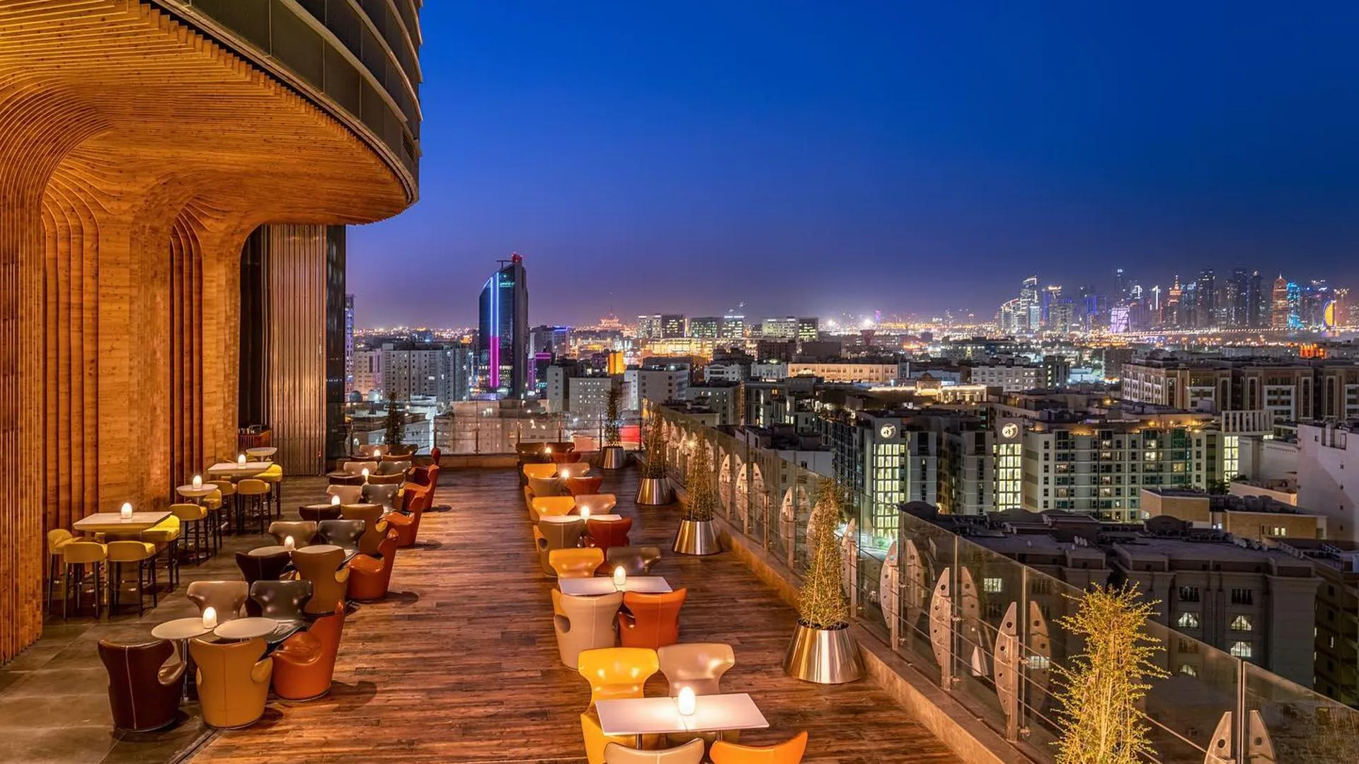 Qatar's Nightlife: Best Bars, Clubs, and Entertainment Spots - Let's Go ...