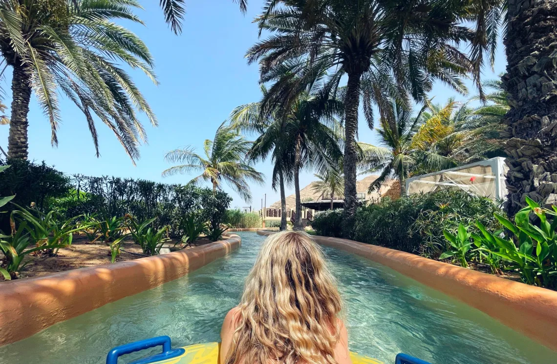 Exploring Muscat: A Complete Travel Guide to Oman's Capital